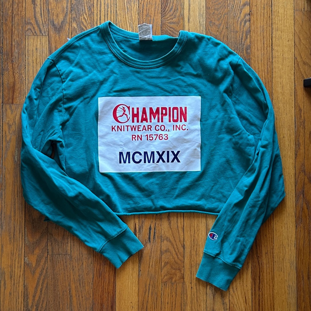 🏈 Champion ⚽️ Cotton Cropped Athletic Long Sleeve